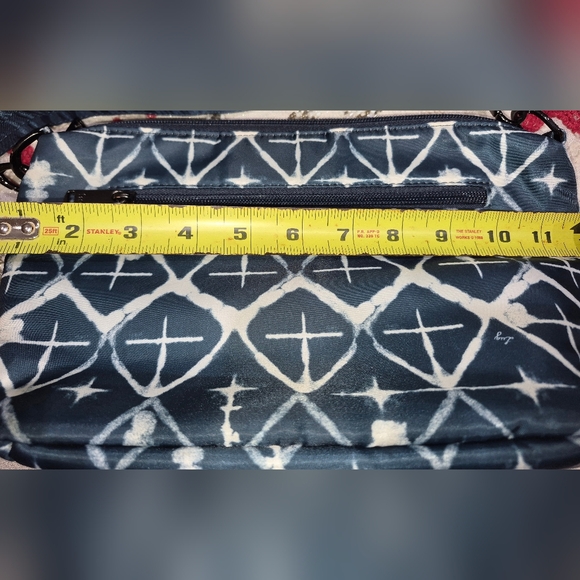 Lug Flare RFID Crossbody Navy Diamond Polyester Zip, Excellent Condition - Picture 3 of 5